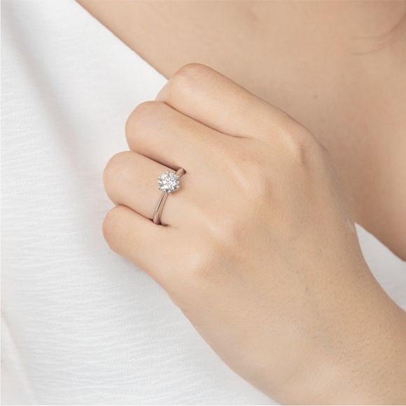 Certified 1ct Solitaire Moissanite Engagement Wedding Ring NEW - Picture 2 of 13